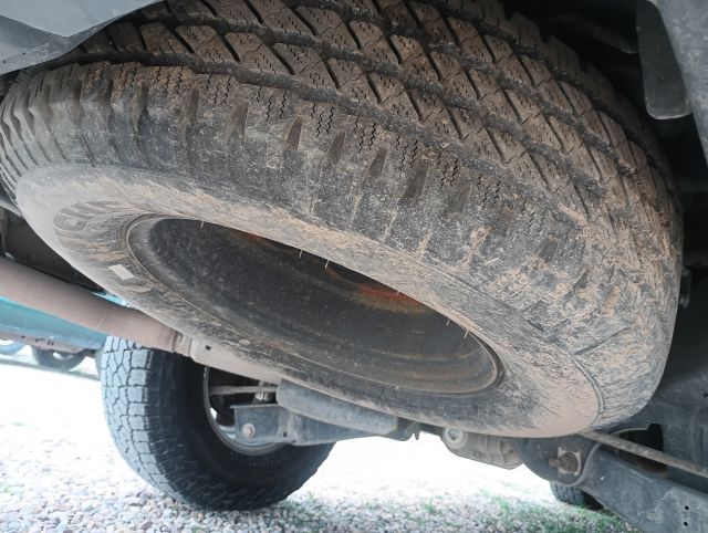 2002 EXPLORER XLT 4X4 (8).jpg